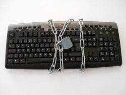 teclado candado cadena bloqueo
